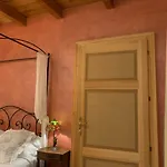 Il Giardino Segreto Arona, Charming Lägenhet