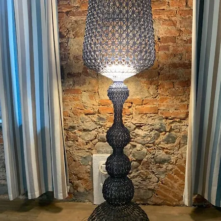 דירה Il Giardino Segreto Arona, Charming ארונה