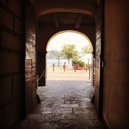 Il Giardino Segreto Arona, Charming דירה ארונה