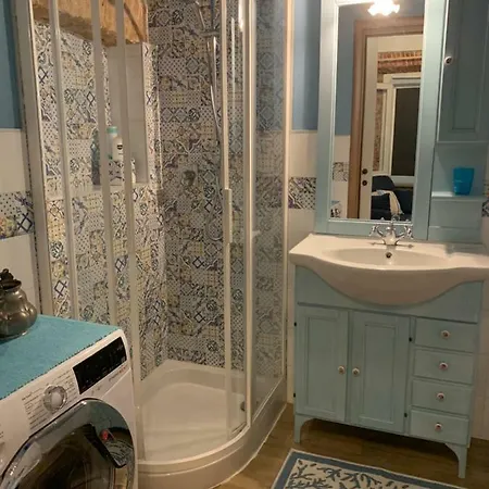 Apartamento Il Giardino Segreto Arona, Charming *