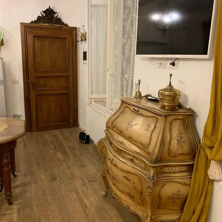 Il Giardino Segreto Arona, Charming * ארונה