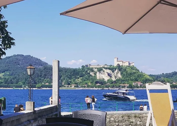 Il Giardino Segreto Arona, Charming أرونا