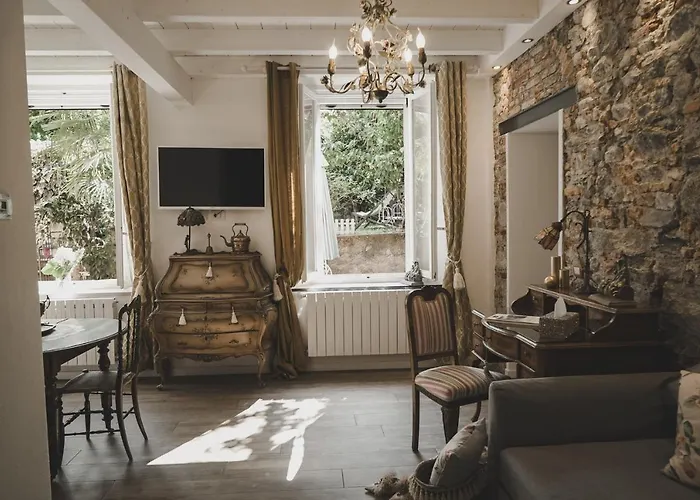 Appartement Il Giardino Segreto Arona, Charming *