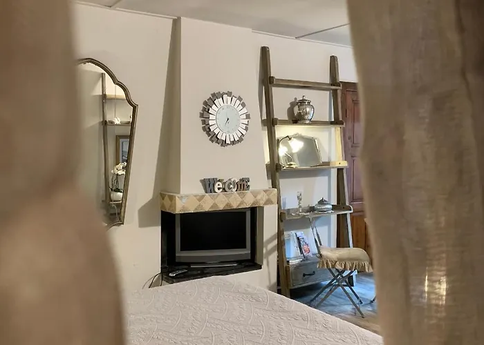 Il Giardino Segreto Arona, Charming Appartement *