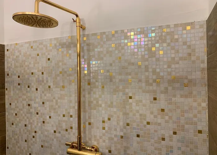 Il Giardino Segreto Arona, Charming Apartamento *