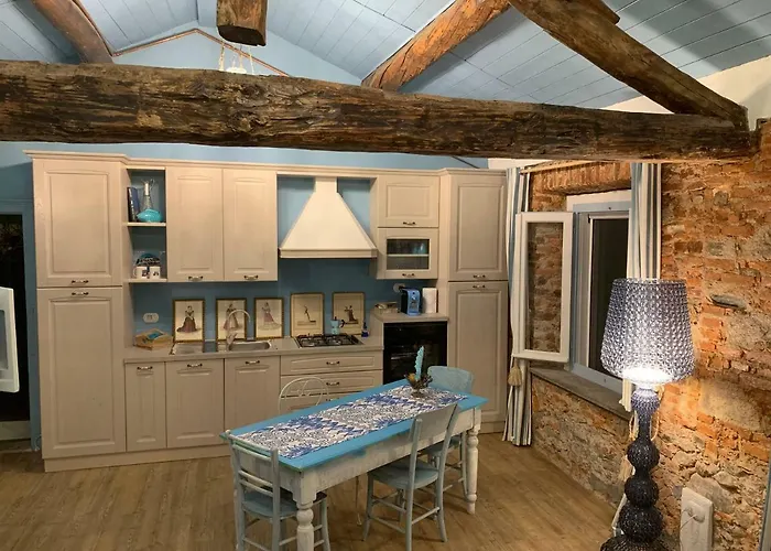 Il Giardino Segreto Arona, Charming Appartement