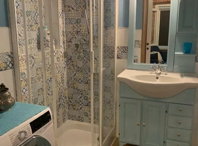 Apartamento Il Giardino Segreto Arona, Charming *