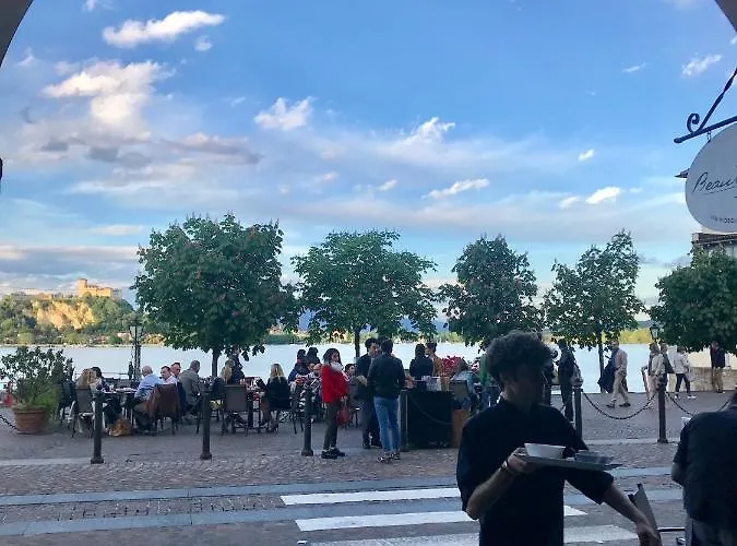 Appartement Il Giardino Segreto Arona, Charming Arona